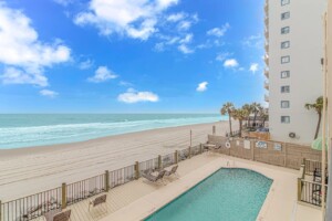 Horizon East Resort 104 - Resort Pool View Horizon East Resort 104 - Resort Pool View