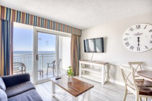 Camelot By The Sea Resort 1205 - Oceanfront Livingroom