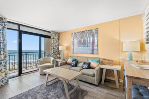 Beach Cove Resort 519 - Livingroom