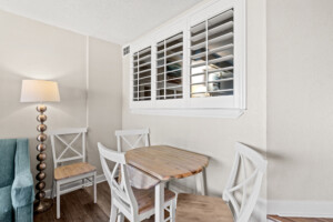 Beach Cove Resort 417 - Oceanfront Dining Area