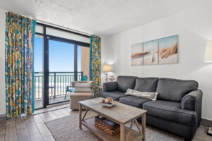 Beach Cove Resort 717 - Livingroom