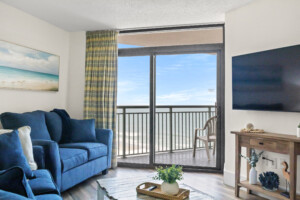 Sand Dunes Resort 1408 - Livingroom Sand Dunes Resort 1408 - Oceanfront Livingroom