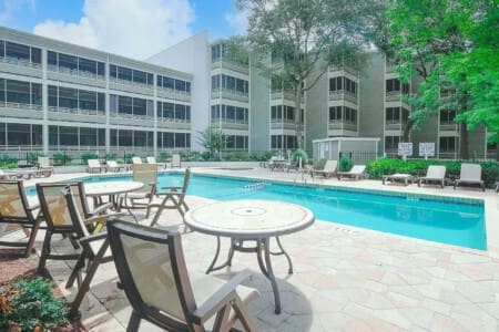 78396 387532 iK4coLUhnB19fyihNc EQZzSAJwYZpU2 QJ nPqSL68 6840f38dafb18.jpg