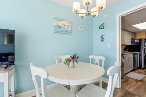 Bay Watch Resort 1203 - Dining Room Bay Watch Resort 1203 - Dining Room