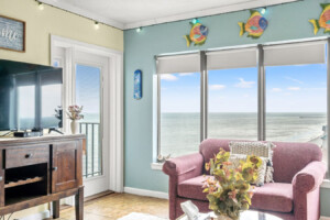 Palace Resort 1609 - Living Room